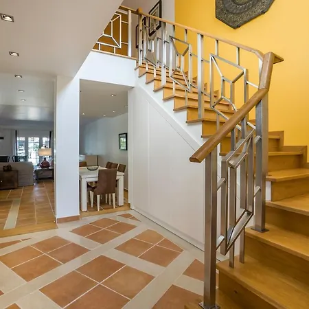 Saudade House In Beach Holiday home